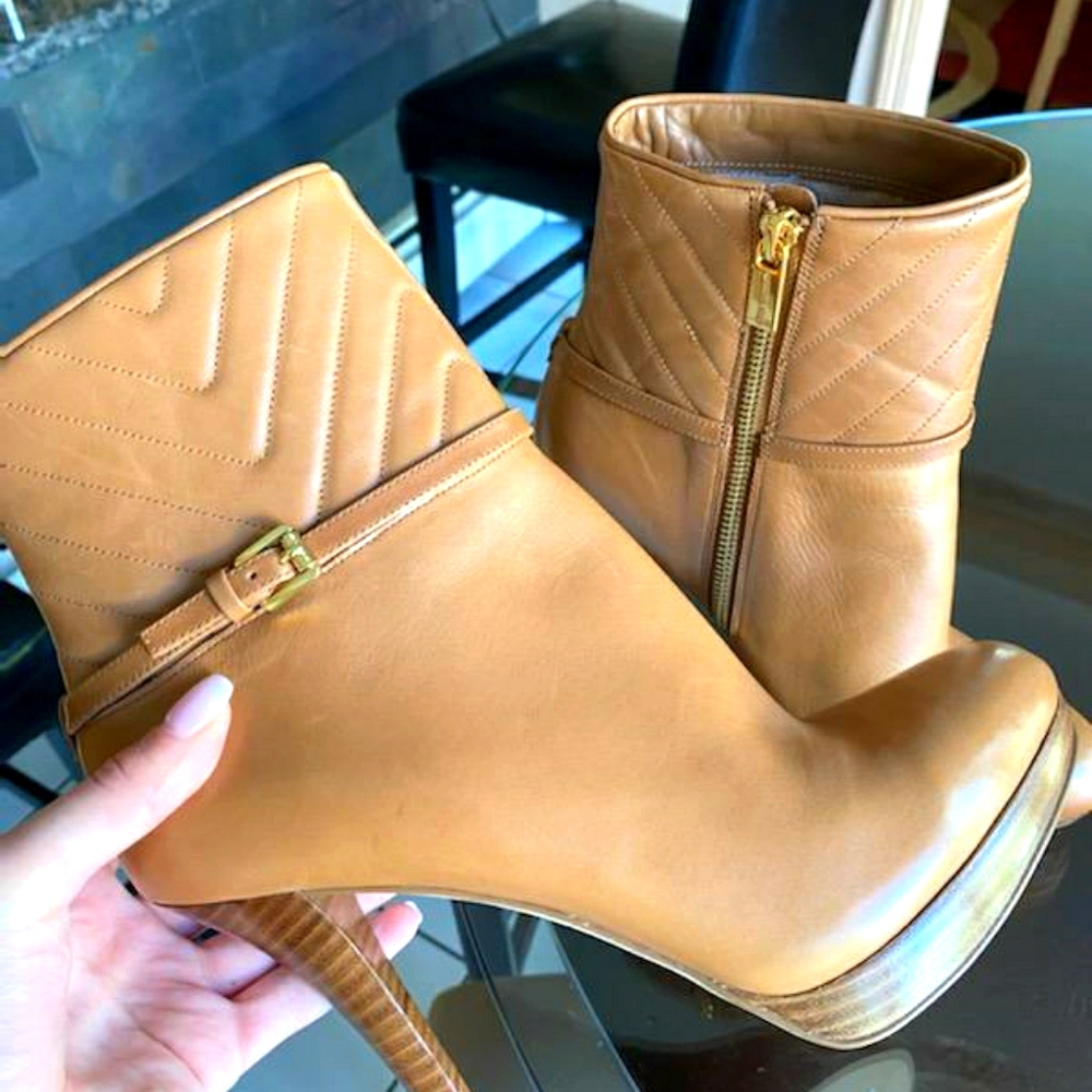 Michael Kors leather Booties